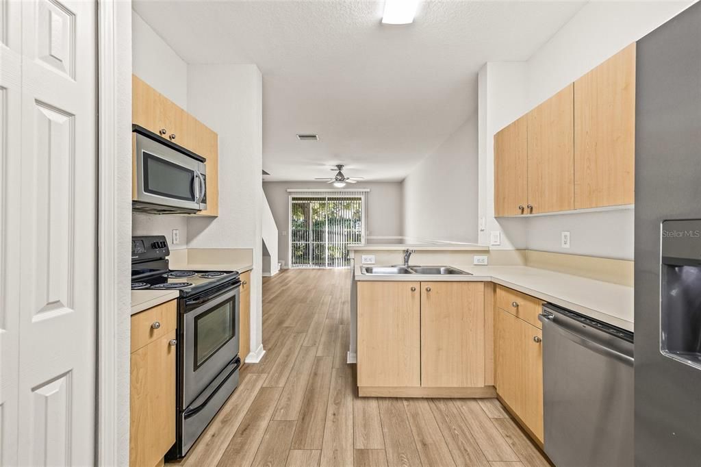 For Rent: $1,850 (2 beds, 2 baths, 1340 Square Feet)