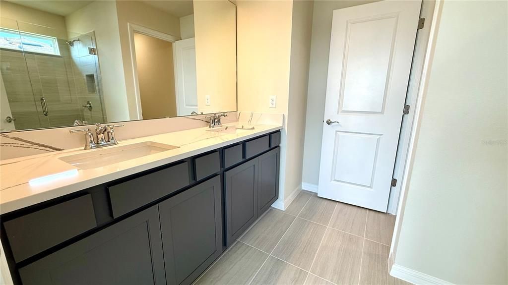 出租: $2,475 (3 贝兹, 2 浴室, 1652 平方英尺)