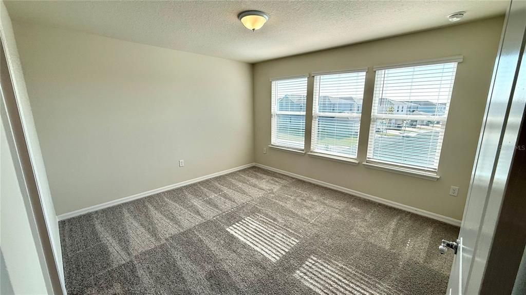 出租: $2,475 (3 贝兹, 2 浴室, 1652 平方英尺)