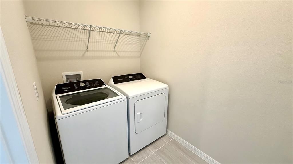 出租: $2,475 (3 贝兹, 2 浴室, 1652 平方英尺)