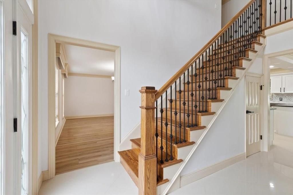 En Venta: $875,000 (4 camas, 3 baños, 3200 Pies cuadrados)