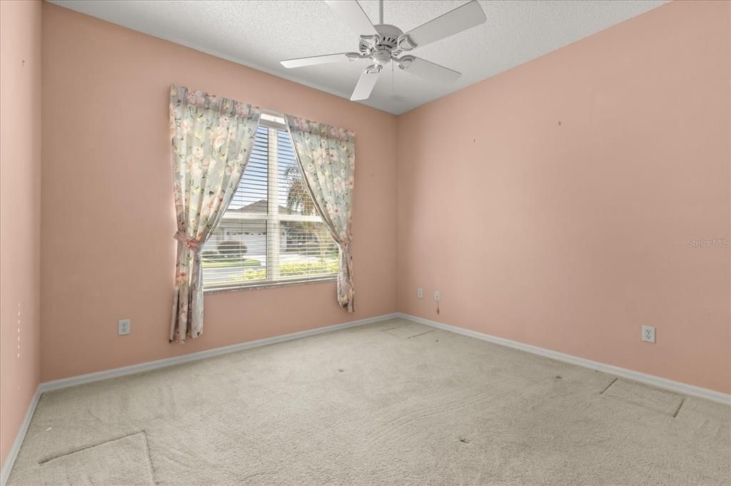 For Sale: $389,000 (3 beds, 2 baths, 1655 Square Feet)