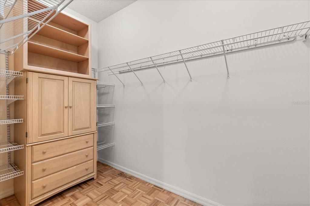 For Sale: $389,000 (3 beds, 2 baths, 1655 Square Feet)