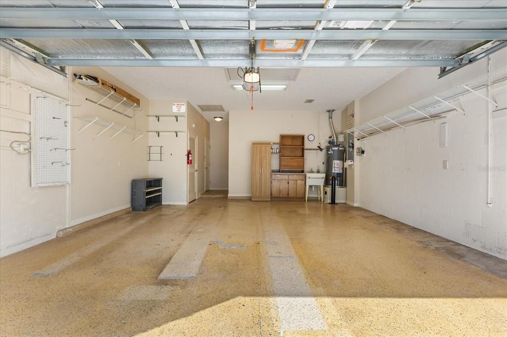 For Sale: $389,000 (3 beds, 2 baths, 1655 Square Feet)