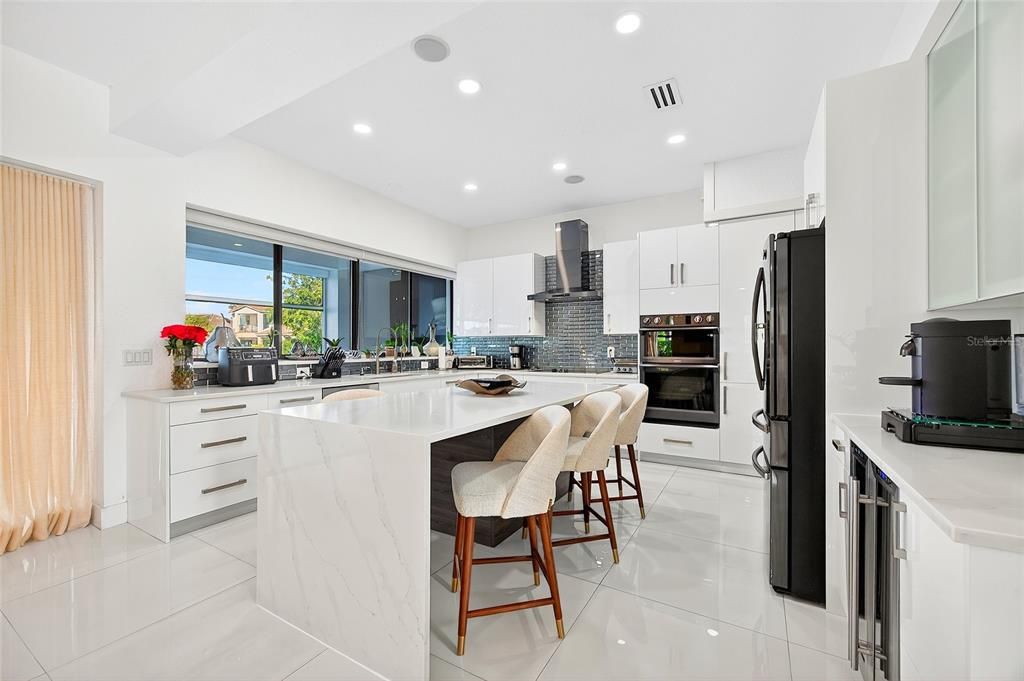 For Sale: $2,050,000 (5 beds, 5 baths, 4418 Square Feet)