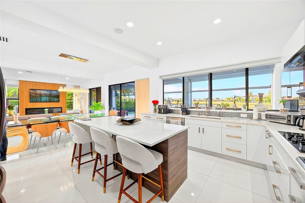 For Sale: $2,050,000 (5 beds, 5 baths, 4418 Square Feet)