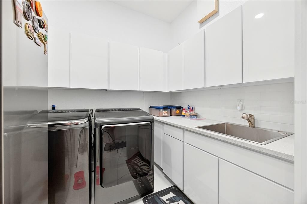 For Sale: $2,050,000 (5 beds, 5 baths, 4418 Square Feet)