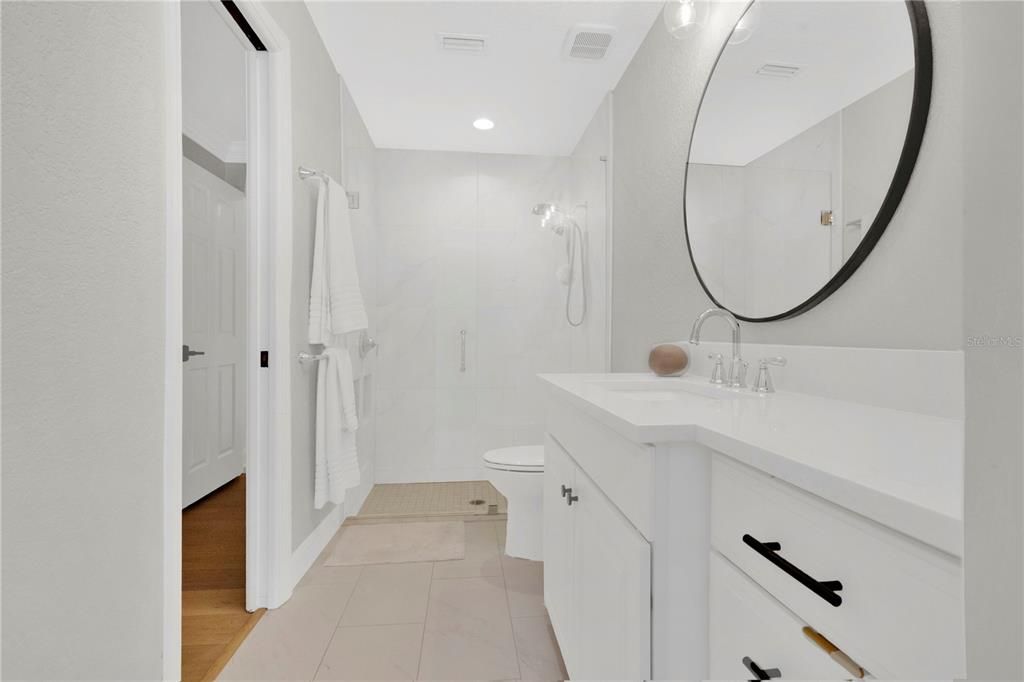 Activo con contrato: $945,000 (3 camas, 2 baños, 2095 Pies cuadrados)