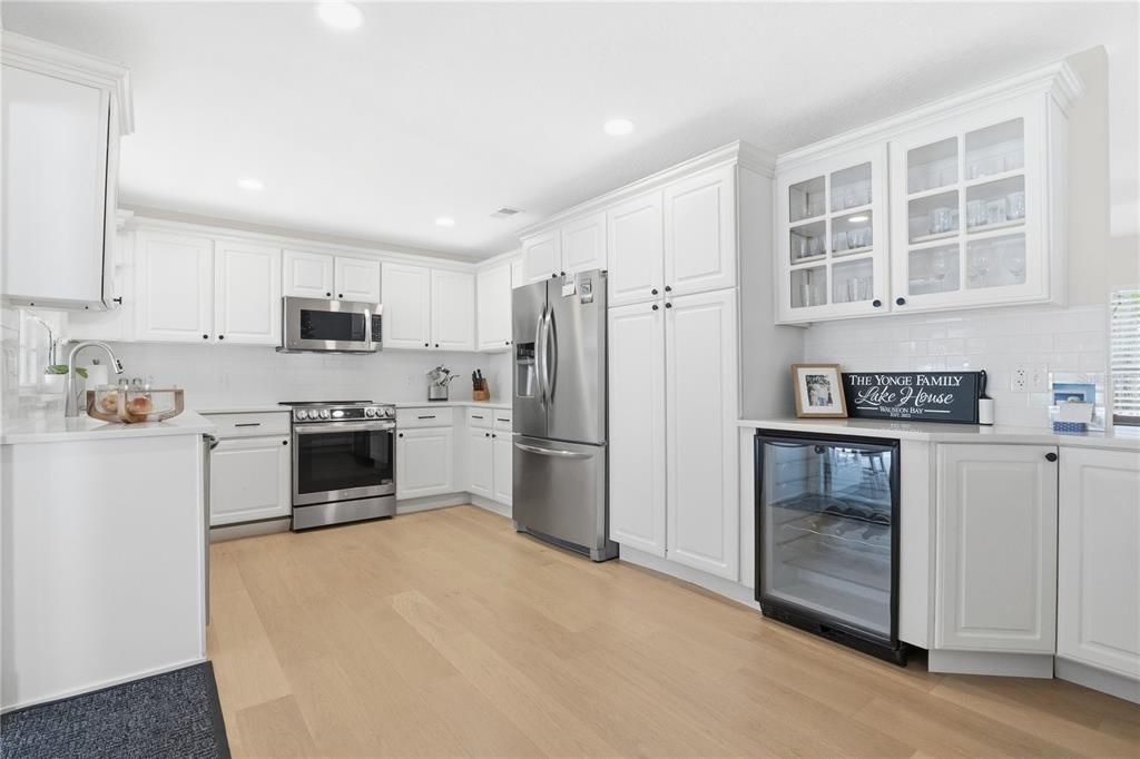 Activo con contrato: $945,000 (3 camas, 2 baños, 2095 Pies cuadrados)