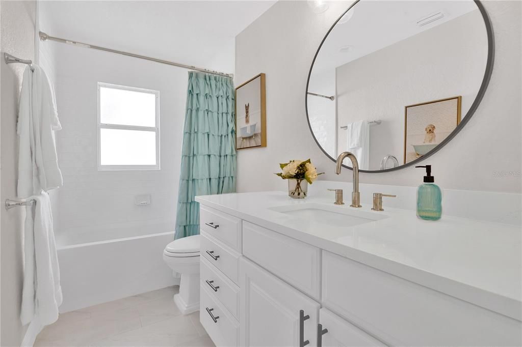 Activo con contrato: $945,000 (3 camas, 2 baños, 2095 Pies cuadrados)