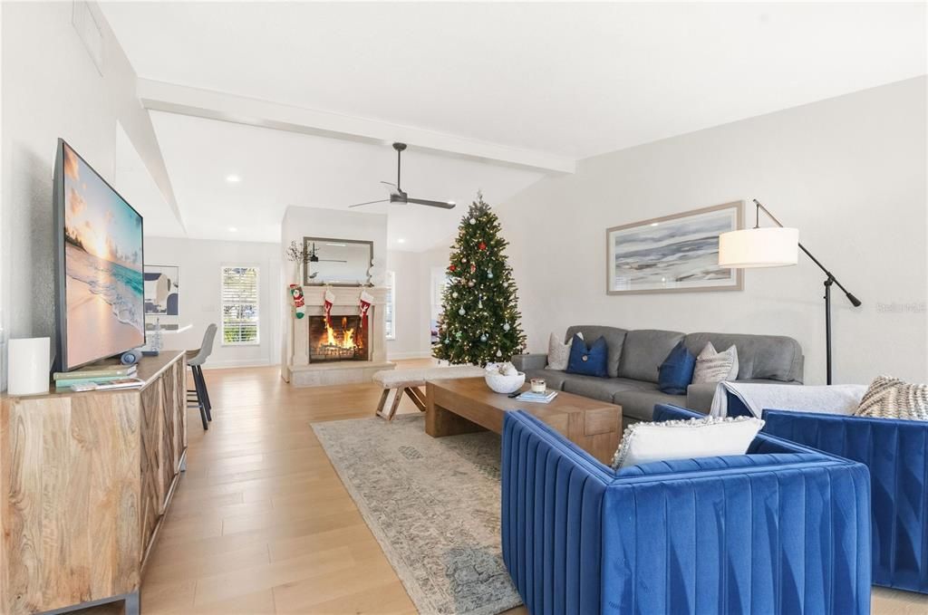 Activo con contrato: $945,000 (3 camas, 2 baños, 2095 Pies cuadrados)