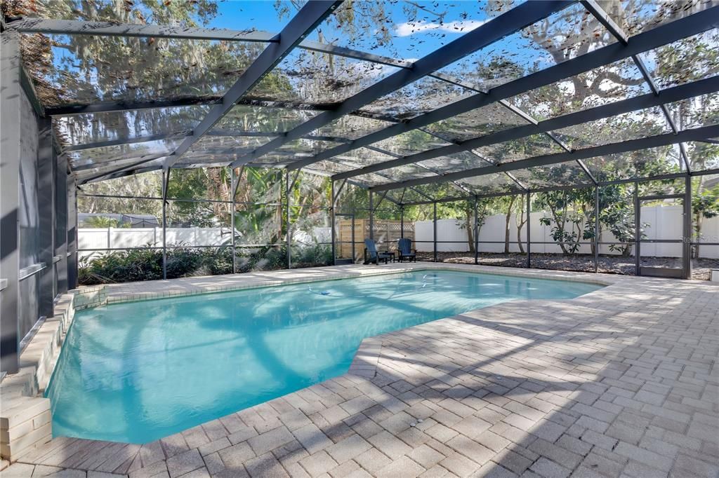 Activo con contrato: $945,000 (3 camas, 2 baños, 2095 Pies cuadrados)