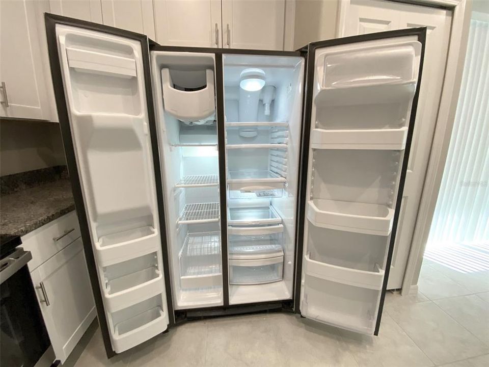 出租: $2,100 (3 贝兹, 2 浴室, 1666 平方英尺)