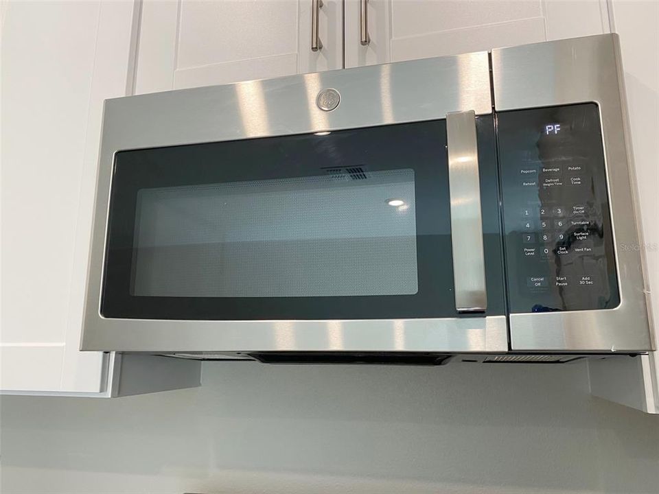 出租: $2,100 (3 贝兹, 2 浴室, 1666 平方英尺)