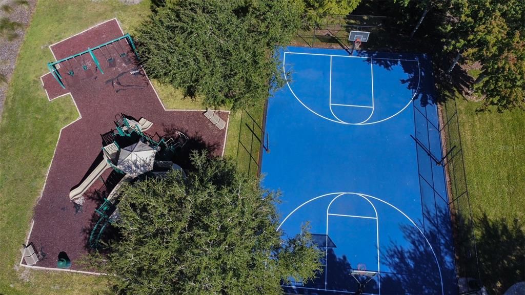 出租: $2,100 (3 贝兹, 2 浴室, 1666 平方英尺)