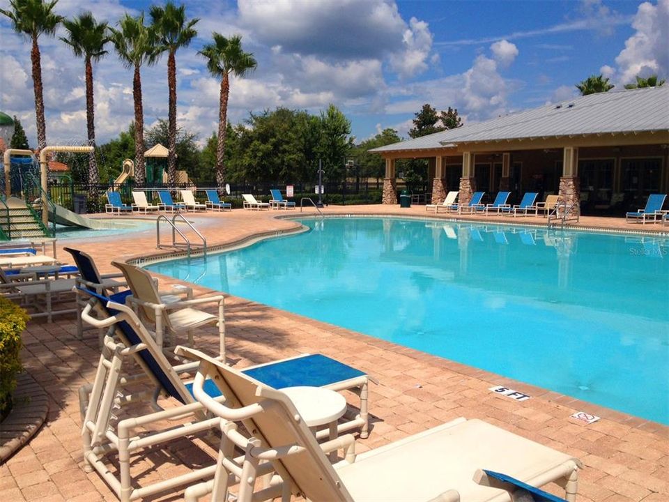 出租: $2,100 (3 贝兹, 2 浴室, 1666 平方英尺)