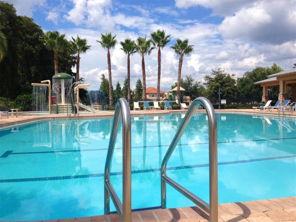 出租: $2,100 (3 贝兹, 2 浴室, 1666 平方英尺)