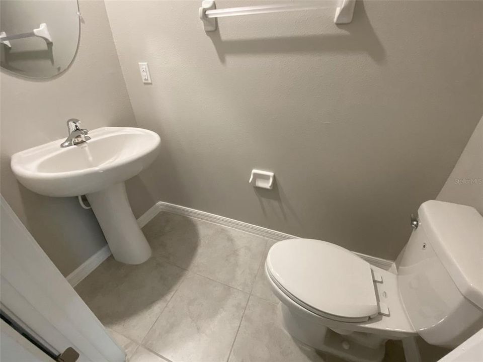 出租: $2,100 (3 贝兹, 2 浴室, 1666 平方英尺)