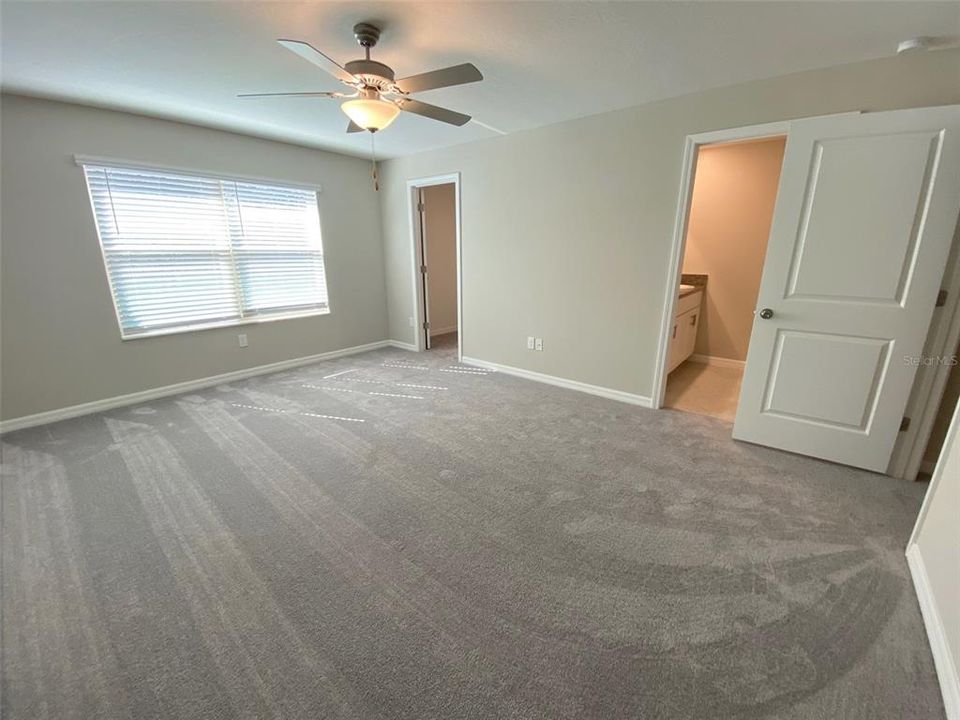 出租: $2,100 (3 贝兹, 2 浴室, 1666 平方英尺)