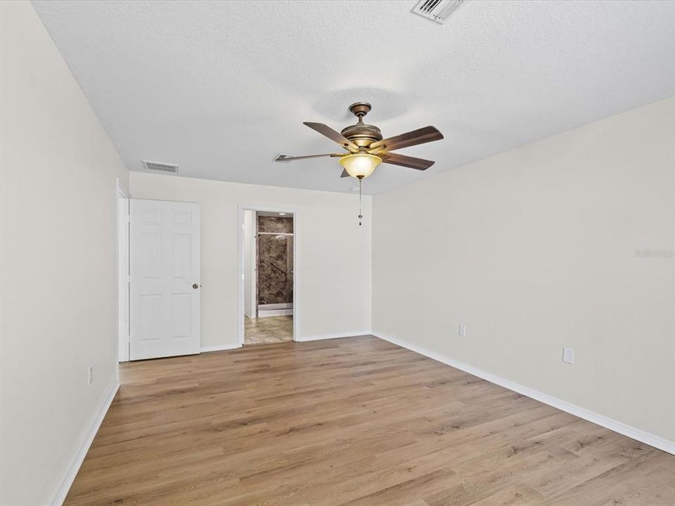 For Sale: $339,000 (3 beds, 2 baths, 1802 Square Feet)