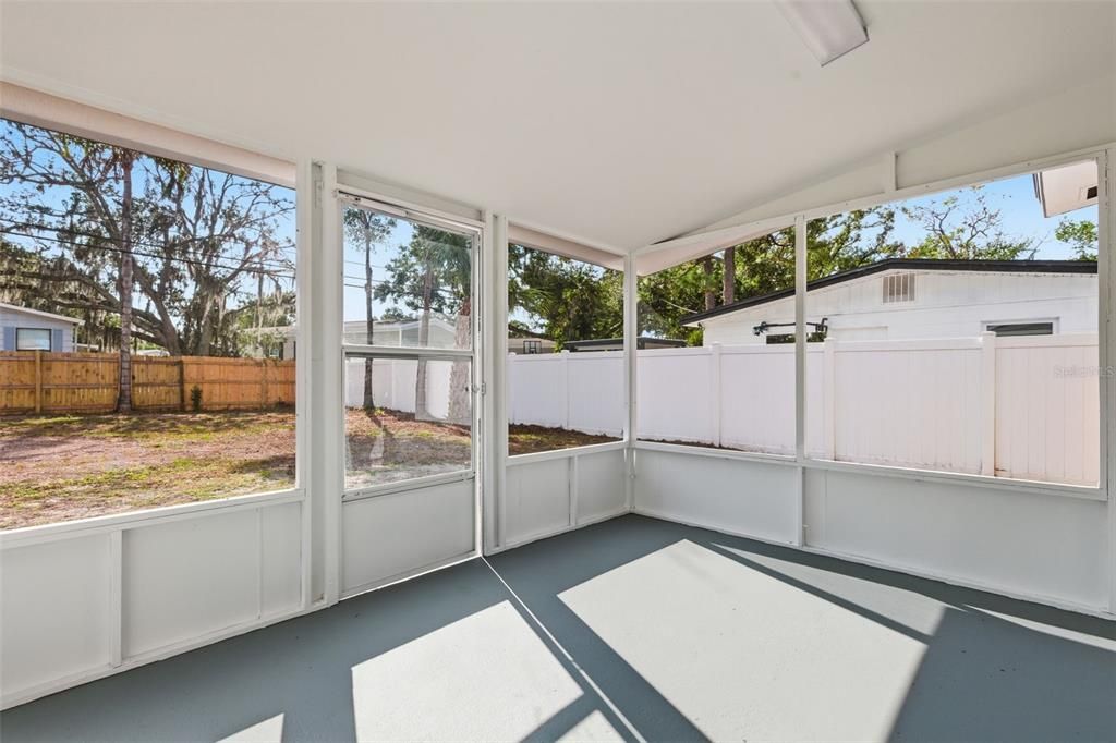 En Venta: $395,000 (4 camas, 2 baños, 1426 Pies cuadrados)