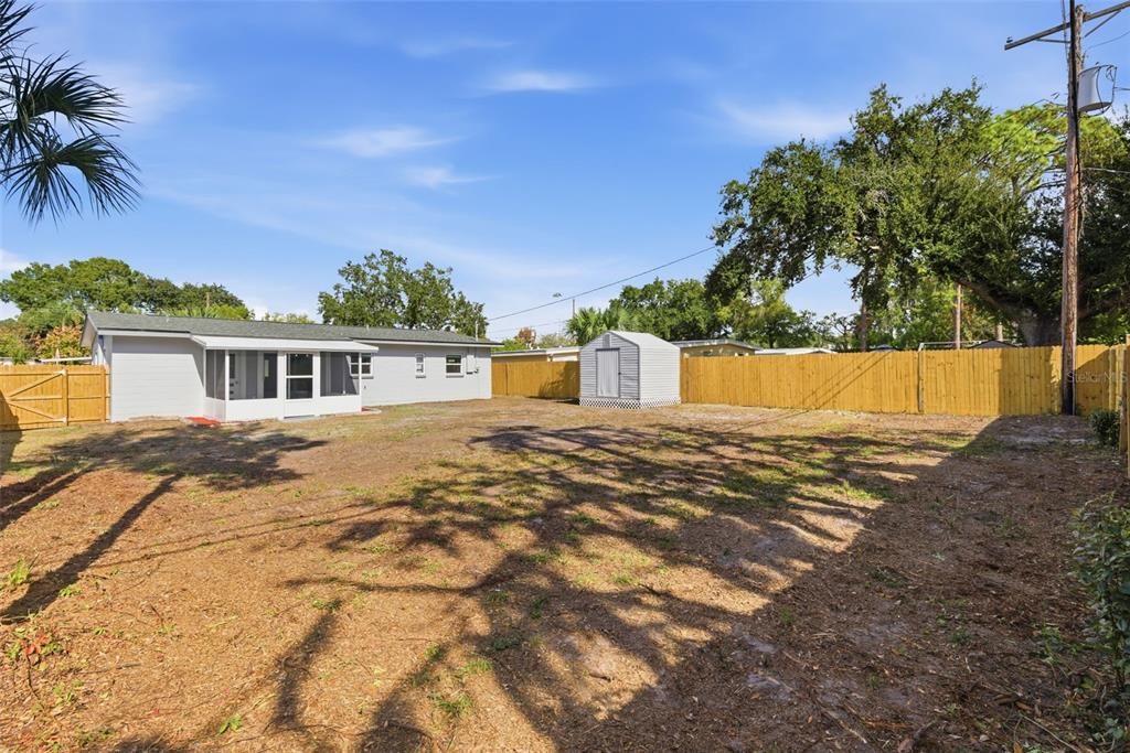 En Venta: $395,000 (4 camas, 2 baños, 1426 Pies cuadrados)