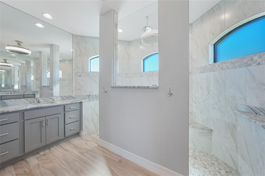 En Venta: $789,000 (3 camas, 2 baños, 1947 Pies cuadrados)