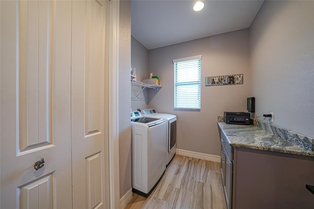 En Venta: $789,000 (3 camas, 2 baños, 1947 Pies cuadrados)