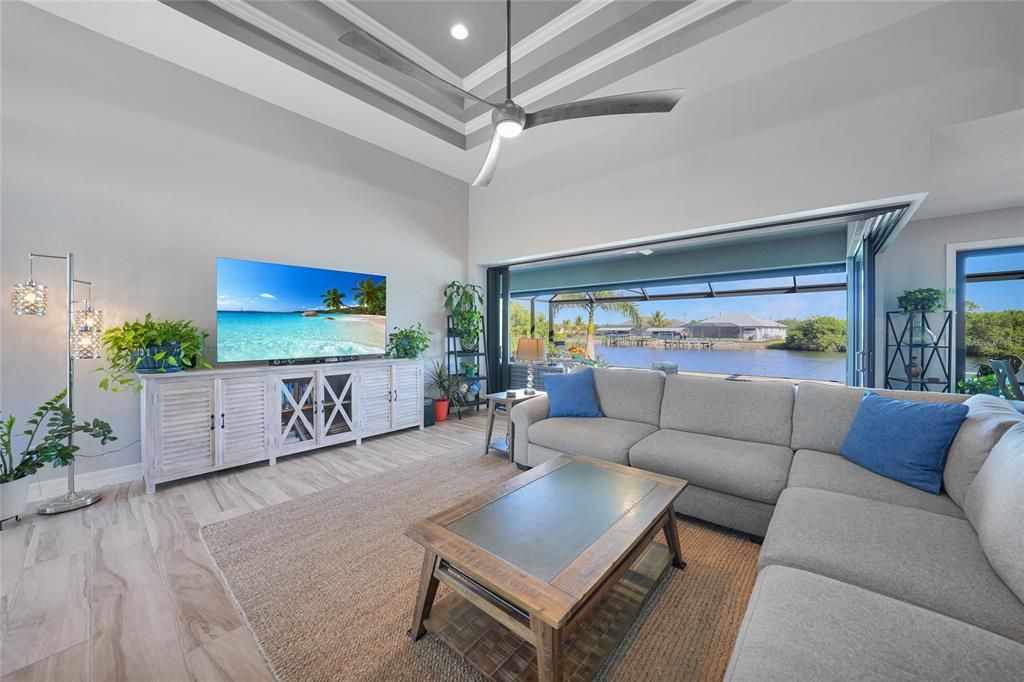 En Venta: $789,000 (3 camas, 2 baños, 1947 Pies cuadrados)