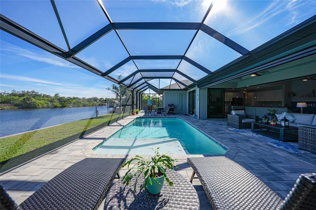 En Venta: $789,000 (3 camas, 2 baños, 1947 Pies cuadrados)