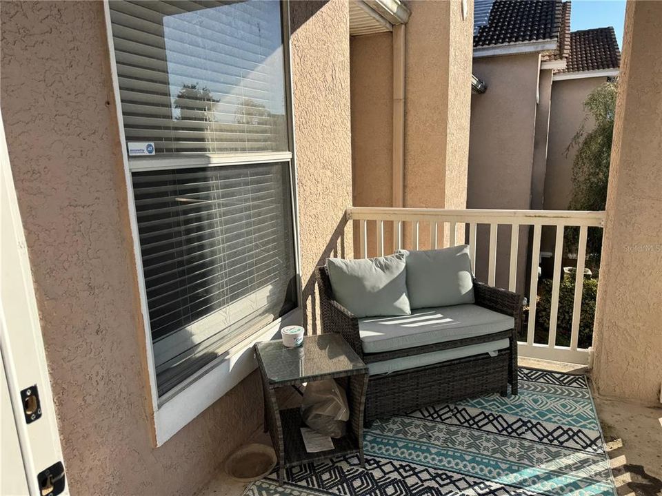 出租: $2,100 (2 贝兹, 2 浴室, 1353 平方英尺)