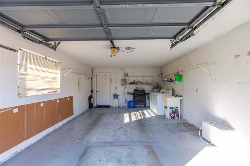 For Sale: $198,000 (2 beds, 2 baths, 1162 Square Feet)