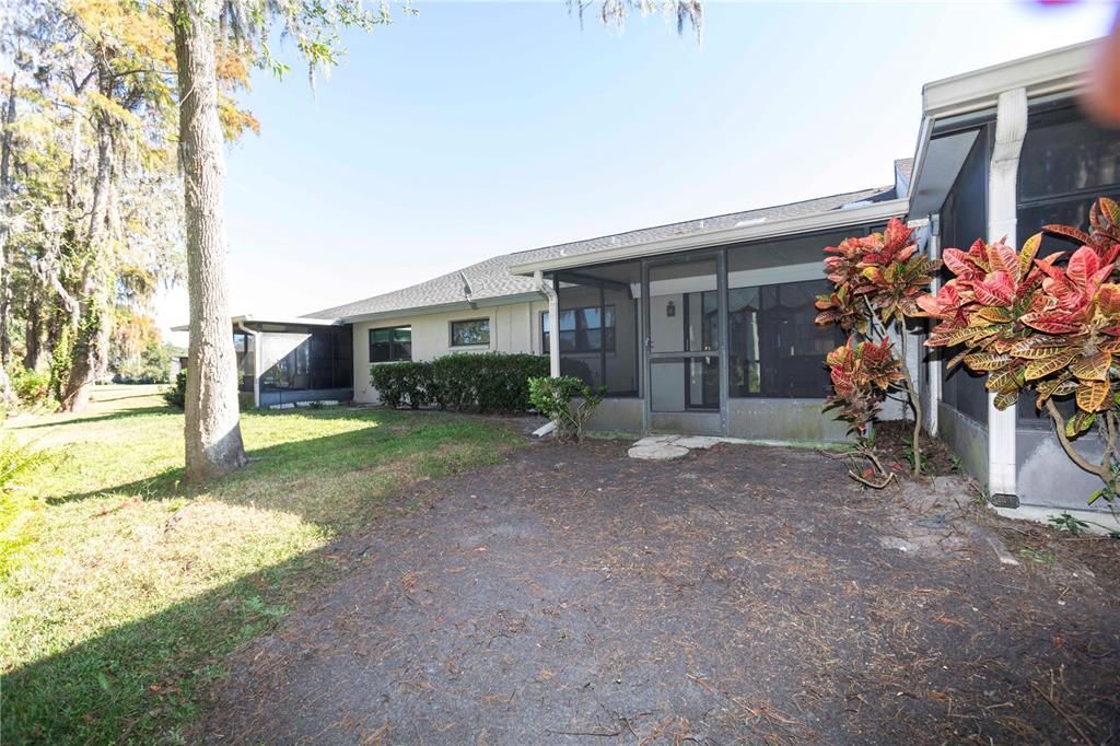 For Sale: $198,000 (2 beds, 2 baths, 1162 Square Feet)