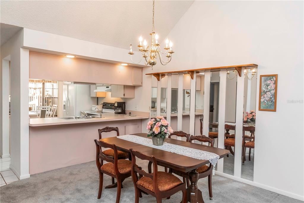 For Sale: $198,000 (2 beds, 2 baths, 1162 Square Feet)