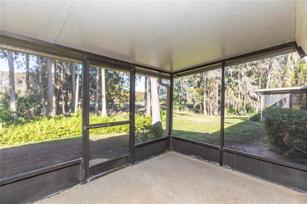 For Sale: $198,000 (2 beds, 2 baths, 1162 Square Feet)