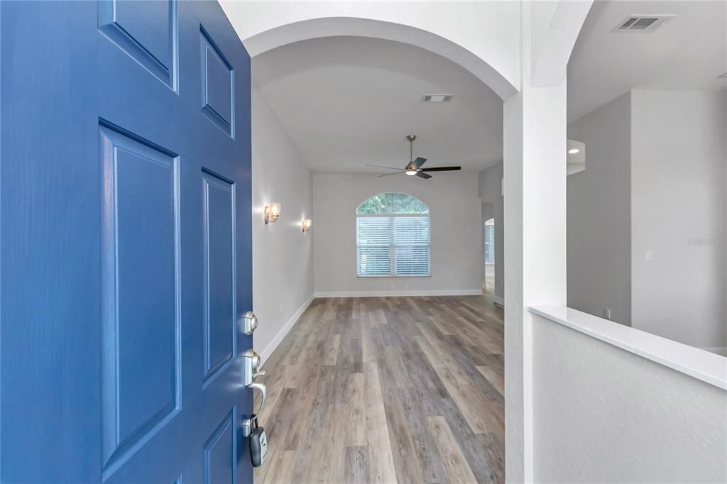 For Sale: $359,900 (3 beds, 2 baths, 1548 Square Feet)