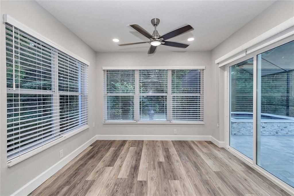 For Sale: $359,900 (3 beds, 2 baths, 1548 Square Feet)