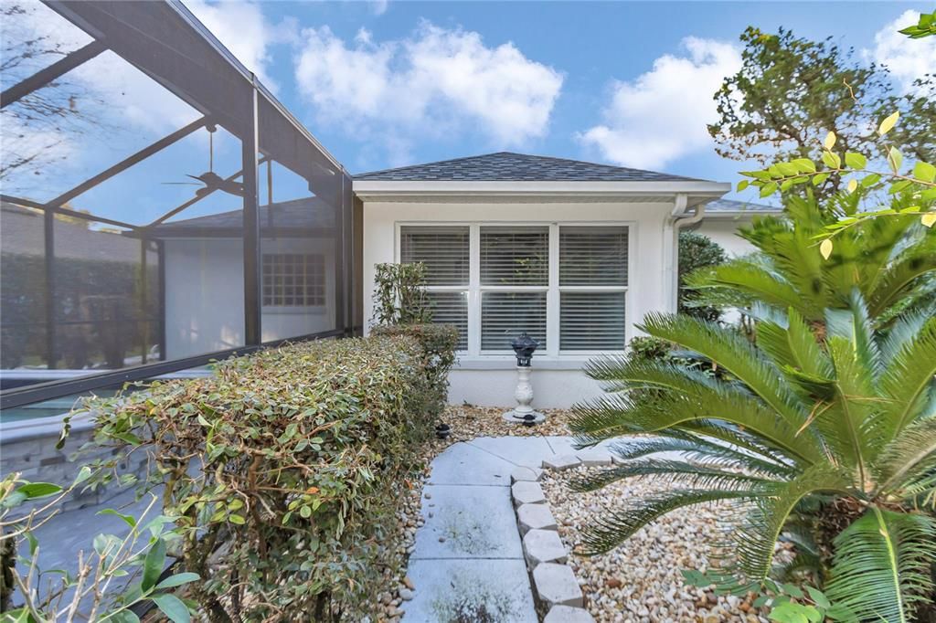 For Sale: $359,900 (3 beds, 2 baths, 1548 Square Feet)