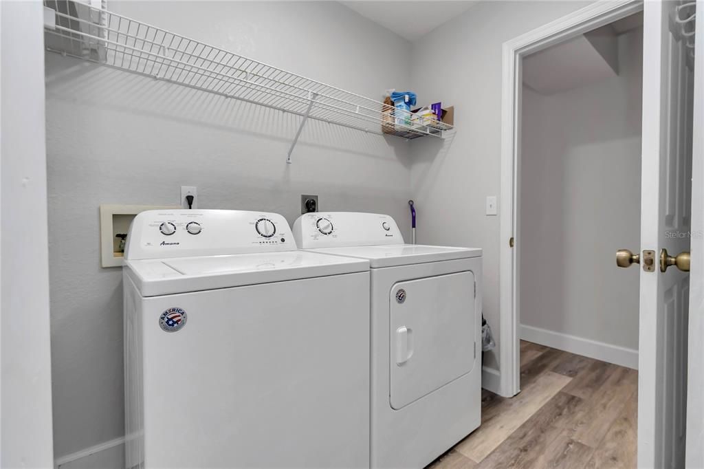 For Sale: $359,900 (3 beds, 2 baths, 1548 Square Feet)