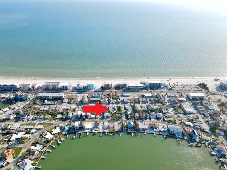 For Sale: $325,000 (2 beds, 0 baths, 1170 Square Feet)