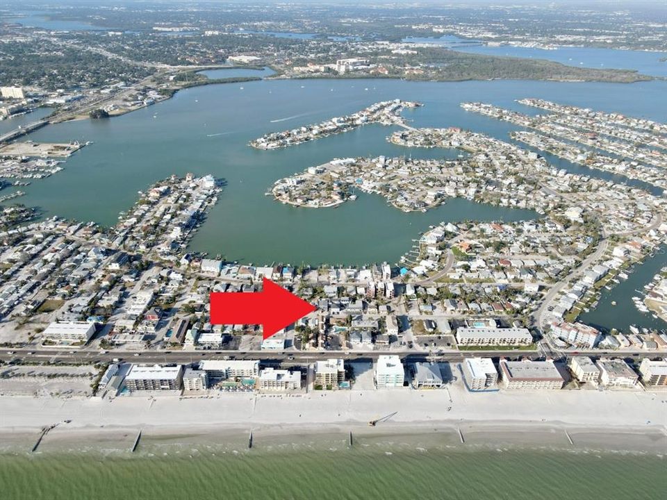 For Sale: $325,000 (2 beds, 0 baths, 1170 Square Feet)