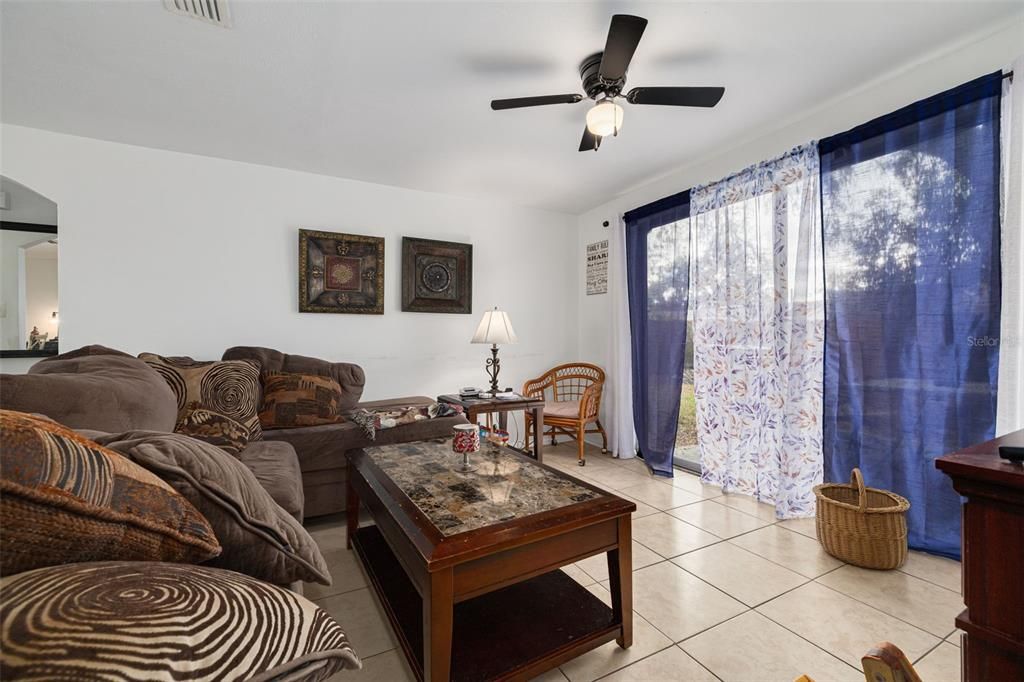For Sale: $300,000 (3 beds, 2 baths, 1558 Square Feet)