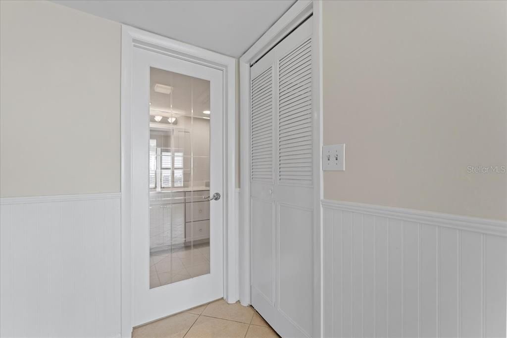 For Sale: $349,990 (2 beds, 2 baths, 1110 Square Feet)