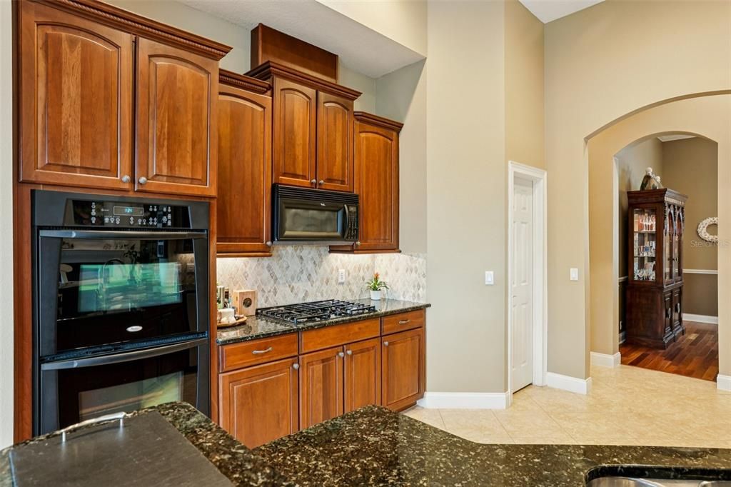 На продажу: $1,125,000 (4 спален, 3 ванн, 2635 Квадратных фут)