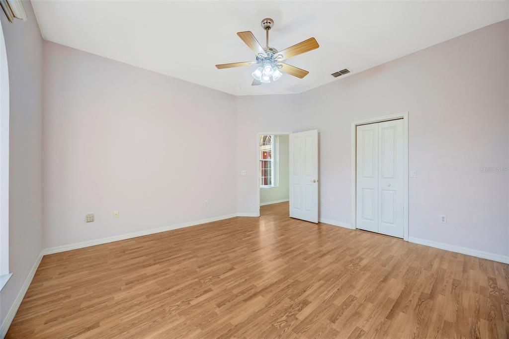 Active With Contract: $395,000 (3 beds, 2 baths, 2959 Square Feet)