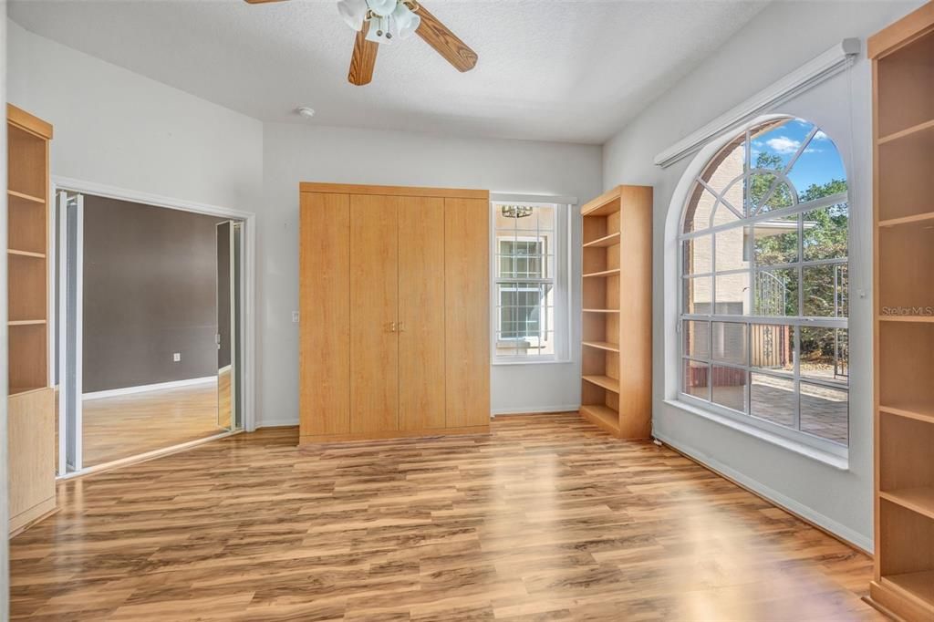 Active With Contract: $395,000 (3 beds, 2 baths, 2959 Square Feet)