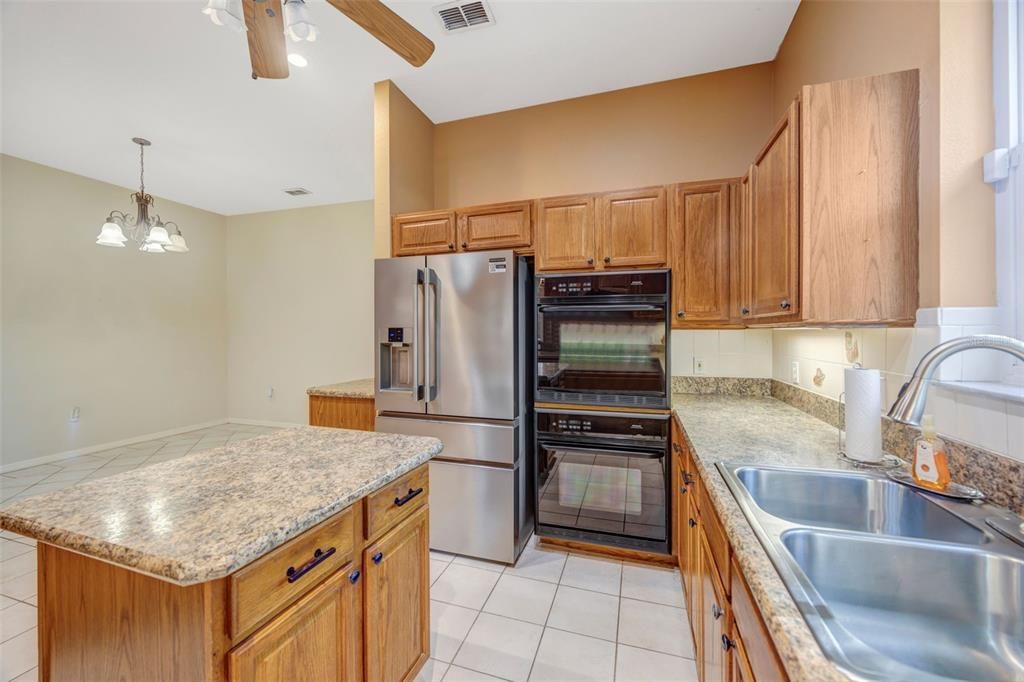 Active With Contract: $395,000 (3 beds, 2 baths, 2959 Square Feet)