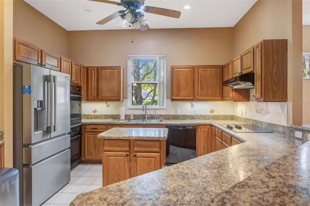 Active With Contract: $395,000 (3 beds, 2 baths, 2959 Square Feet)