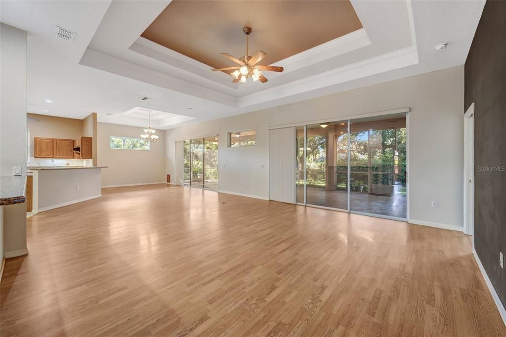 Active With Contract: $395,000 (3 beds, 2 baths, 2959 Square Feet)