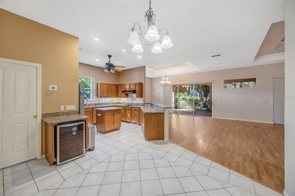 Active With Contract: $395,000 (3 beds, 2 baths, 2959 Square Feet)